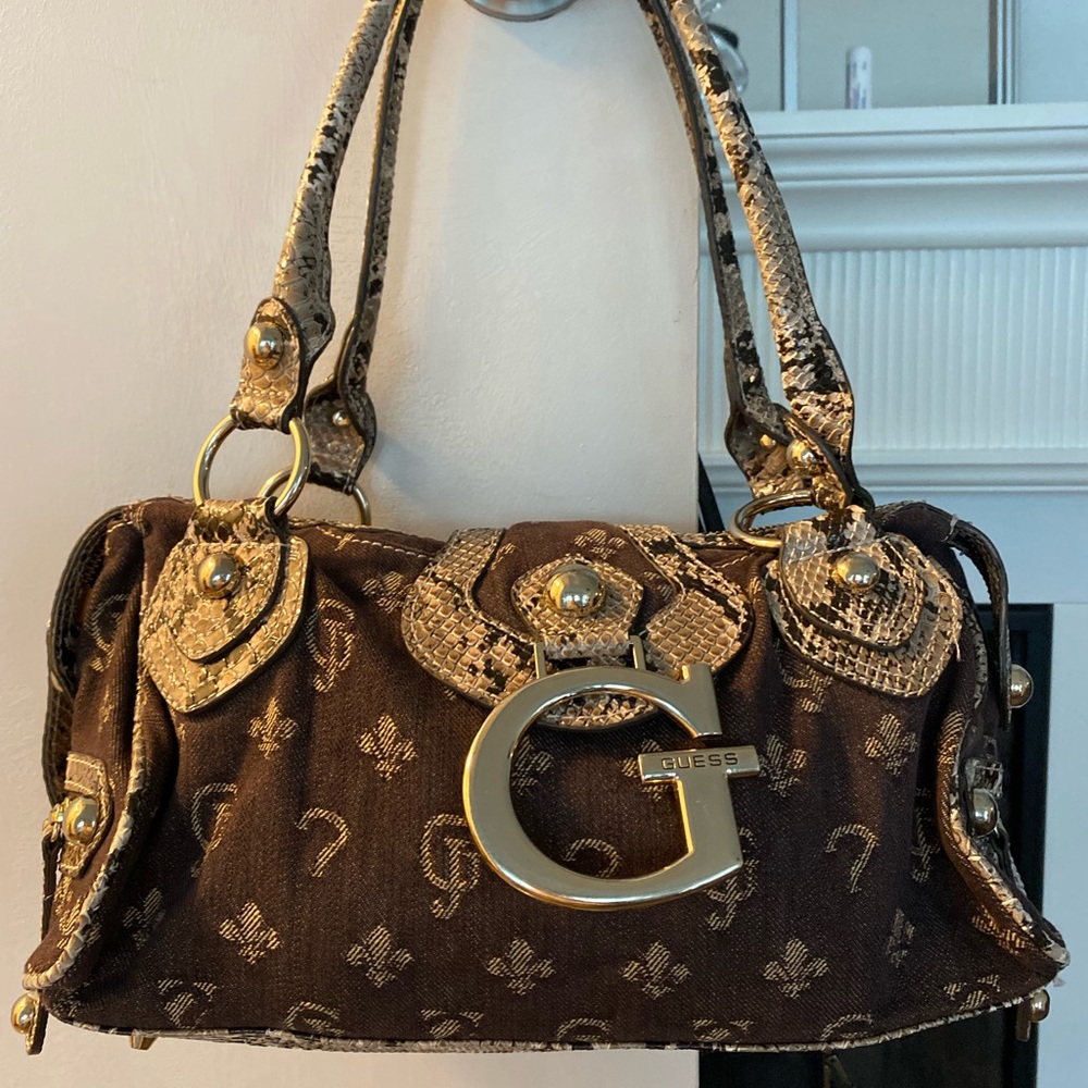 New guess bag